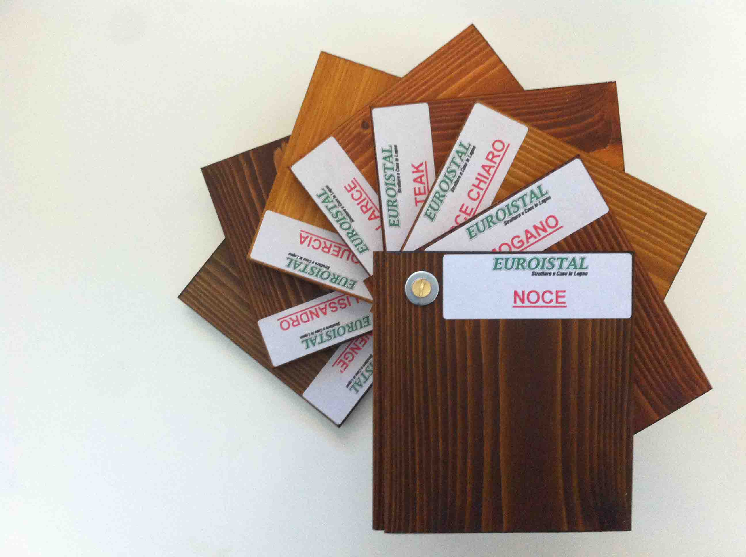 Euroistal Strutture e Case in Legno Campioni Colore Euroistal